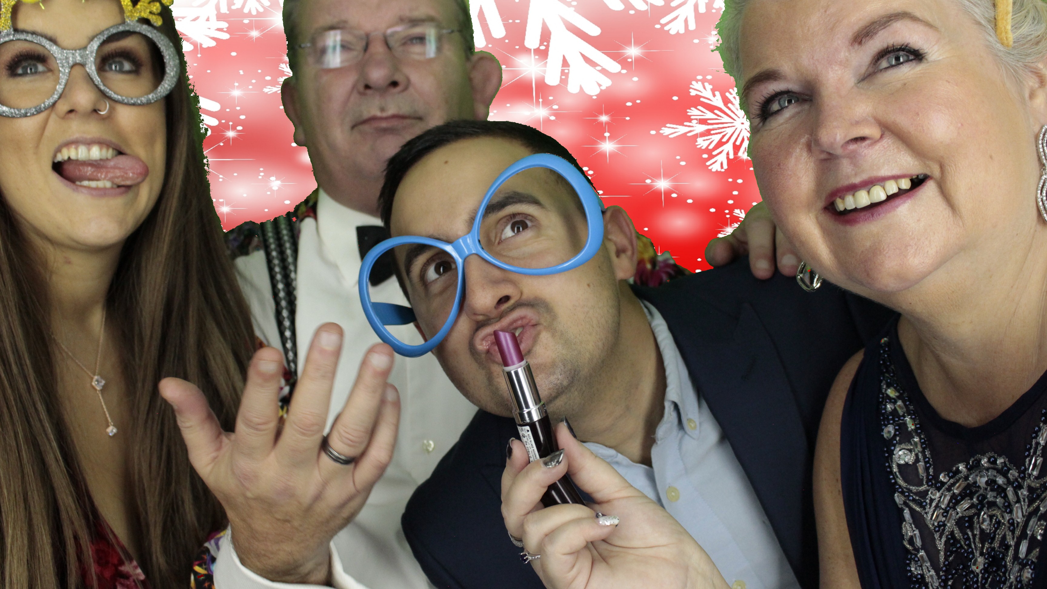 Portsmouth Water Christmas Party | View more photos from the event at gallery.myphotoboothexperience.co.uk/u/MyPhotoBoothExperienceLtd/Portsmouth-Water-Christmas-Party